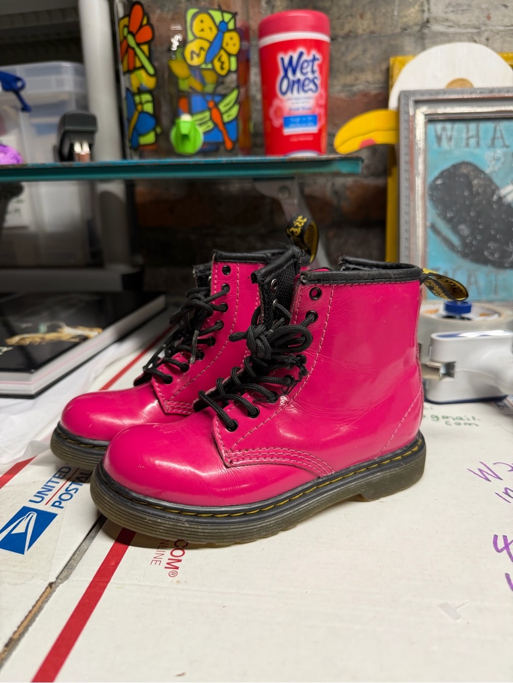 Dr. Martens Kids Hot Pink Patent Lace-Up Boots